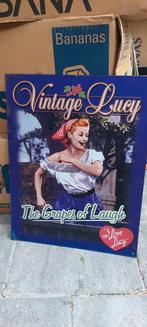 Vintage Lucy 'The Grapes of Laugh' Metalen Decoratie, Antiek en Kunst, Ophalen of Verzenden