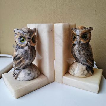 Art Deco albasten boekensteunen in vorm van uilen beschikbaar voor biedingen