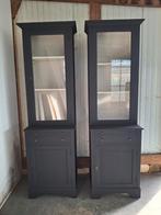 2 prachtige landelijke kasten zwart vitrinekast, Huis en Inrichting, Kasten | Vitrinekasten, Ophalen of Verzenden