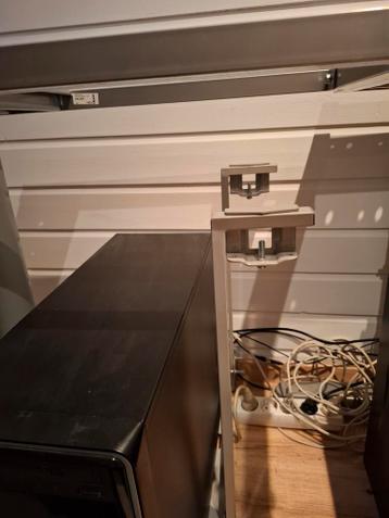IKEA Galant Bureau - Hoogte Verstelbaar - afbeelding 4