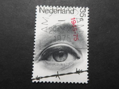 1975 NVPH 1072: 30 jaar bevrijd met stempel Amsterdam., Postzegels en Munten, Postzegels | Nederland, Gestempeld, Na 1940, Verzenden