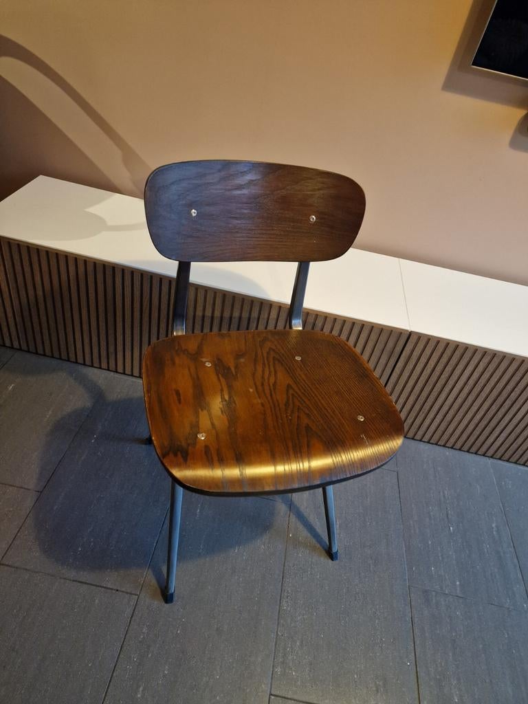 Industriële schoolstoel - Vintage design, Gebruikt, Bruin, Ophalen of Verzenden, Eén