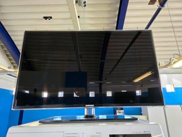 Samsung 37 inch full HD led televisie. Smart tv. Wifi.  beschikbaar voor biedingen