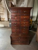 Antieke archiefkast met leuke details, Ophalen