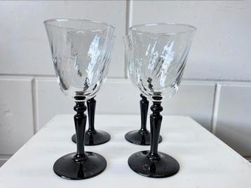 Wijnglas zwarte voet Luninarc France wijnglazen zwarte voet beschikbaar voor biedingen