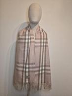 Burberry sjaal, Kleding | Dames, Mutsen, Sjaals en Handschoenen, Maat 46/48 (XL) of groter, Ophalen of Verzenden, Zo goed als nieuw