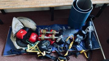 Diverse fitness materialen beschikbaar voor biedingen