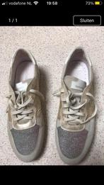 Lichtbeige/gouden sneakers maat 41 - z.g.a.n., Beige, Ophalen of Verzenden, Sneakers of Gympen, Zo goed als nieuw