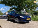 Ford Focus 1.6 EcoBoost Titanium | Cruise + Clima nu € 4.9, Stof, Gebruikt, Zwart, 4 cilinders