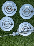 Originele aluminium 138 mm opel naafdoppen, Ophalen of Verzenden, Zo goed als nieuw