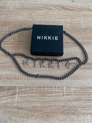 NIKKIE Kettingriem – Stoer & Chic Accessoire beschikbaar voor biedingen
