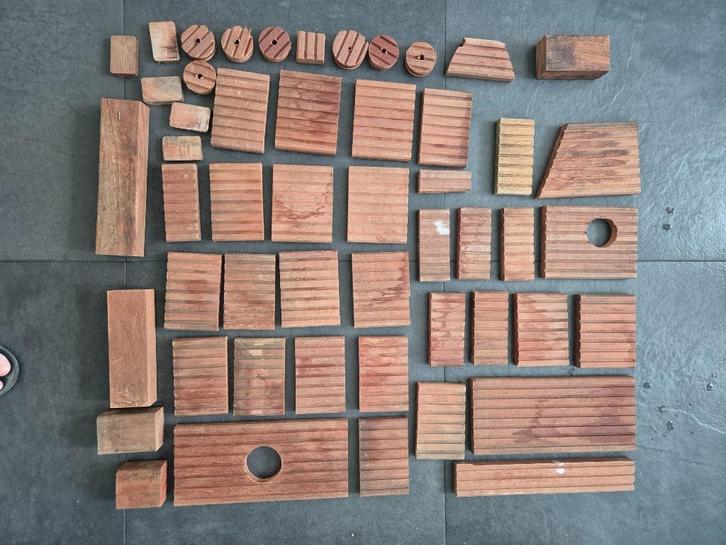 Haardhout - Reststukken - Onbehandeld hardhout - KD gedroogd, Tuin en Terras, Haardhout, Blokken, Overige houtsoorten, Minder dan 3 m³