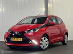 Toyota Aygo 1.0 VVT-i x-play 5-drs [ NAP camera LED airco ], Auto's, Voorwielaandrijving, Euro 6, Emergency brake assist, 4 stoelen