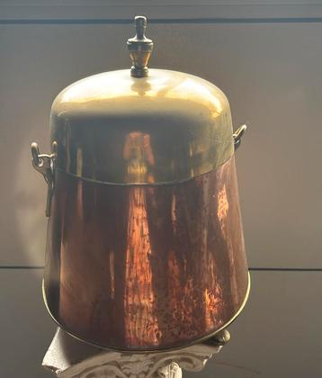 Doofpot koper ongeveer 35 cm hoog  beschikbaar voor biedingen