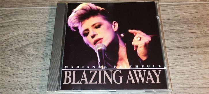 Marianne Faithfull - Blazing Away, Cd's en Dvd's, Cd's | Pop, Zo goed als nieuw, 1980 tot 2000, Ophalen of Verzenden