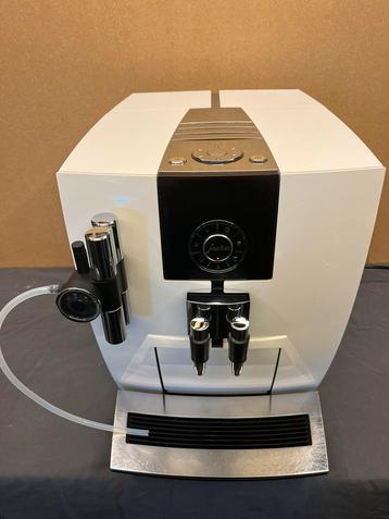 Jura J9.2, wit zeer nette staat en full-serviced beschikbaar voor biedingen