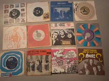 Diverse singles (rolling stones, the shoes, etc) beschikbaar voor biedingen