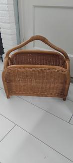 Vintage krantenbak lectuurmand rotan, Ophalen of Verzenden, Gebruikt