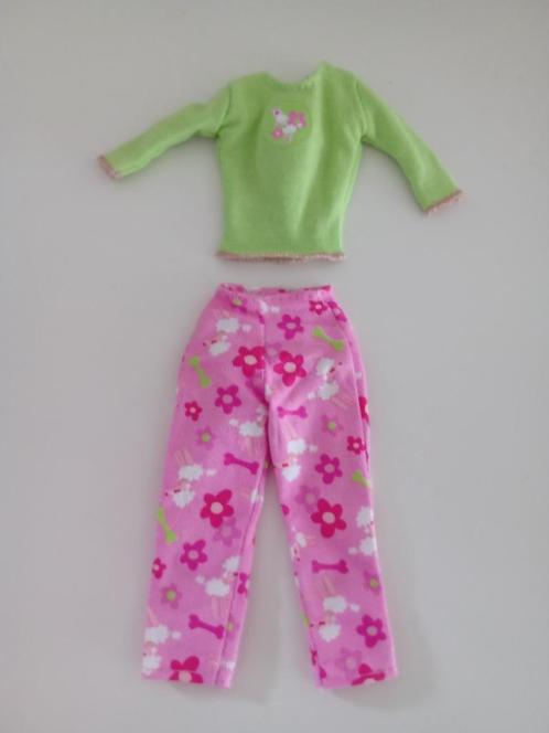 Allerlei Barbiekleding voorzien van een Barbie label, Verzamelen, Poppen, Gebruikt, Kleertjes, Ophalen of Verzenden