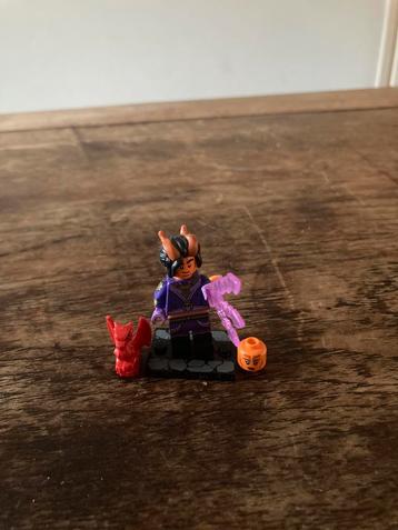 LEGO Minifigure - Tiefling sorcerer  beschikbaar voor biedingen