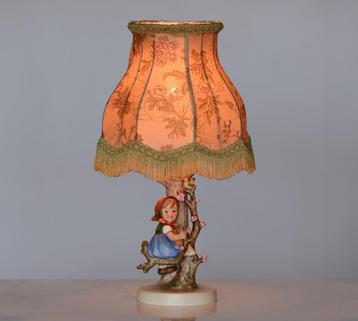 ✅ GOEBEL HUMMEL schemerlamp meisje appelboom retro ca. 1970 beschikbaar voor biedingen