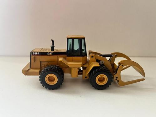 Caterpillar 966F shovel met bomenklem van NZG, Hobby en Vrije tijd, Modelauto's | 1:50, Gebruikt, Hijskraan, Tractor of Landbouw