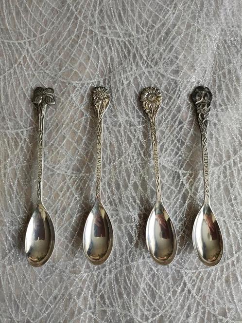 4 mooi antieke verzilverde theelepeltjes van Douwe Egberts, Antiek en Kunst, Antiek | Bestek, Verzenden