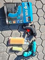 2x lijmpistool + lijmstaafjes, Ophalen of Verzenden, Zo goed als nieuw