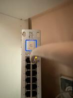 Ubiquiti networks switch PoE 48 poorts, Computers en Software, Netwerk switches, Ophalen of Verzenden, Zo goed als nieuw