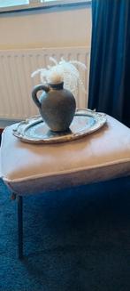 Mooie lichtgrijze poef, Ophalen, Minder dan 50 cm, Rond, Minder dan 50 cm