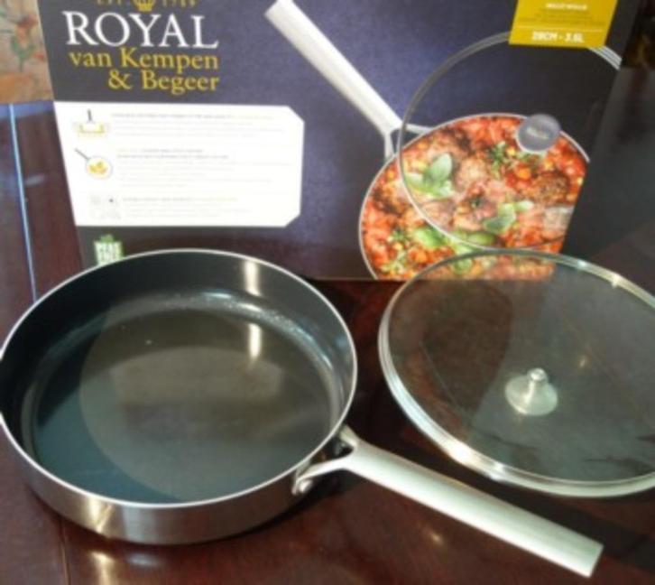 Grote hapjes-Wok pan 28,5 cm + deksel, geen PFAS RoyalKempen, Huis en Inrichting, Keuken | Potten en Pannen, Gebruikt, Wok, Rvs