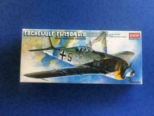 ACADEMY	2120	WWII German Fighter Focke-Wulf Fw190A6/8	1/72, Hobby en Vrije tijd, Modelbouw | Vliegtuigen en Helikopters, Nieuw