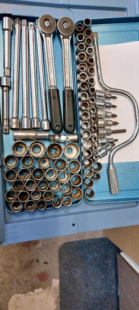 Ratels / doppen en diverse 1/2" gereedschap, Doe-het-zelf en Verbouw, Gereedschap | Handgereedschap, Gebruikt, Ophalen