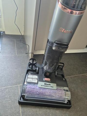 Shark Hydrovac (stofzuiger en dweil in 1) beschikbaar voor biedingen