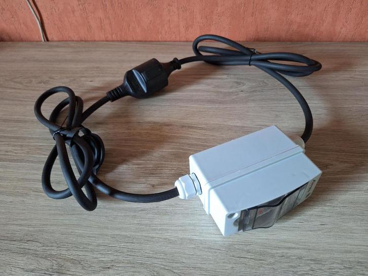 Digitale stroommeter 80A 230V Waterdicht Camper/Caravan, Caravans en Kamperen, Kampeeraccessoires, Zo goed als nieuw, Ophalen of Verzenden