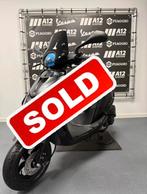 PIAGGIO ZIP IGET 45 km/h, BWJ 2021 MAT BLACK FULL OPTION !!, Ophalen, Maximaal 45 km/u, Zip, Zo goed als nieuw