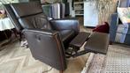 sta-op stoel / relax fauteuil voor weinig, Huis en Inrichting, Stoelen, Ophalen, Gebruikt, Bruin, Leer