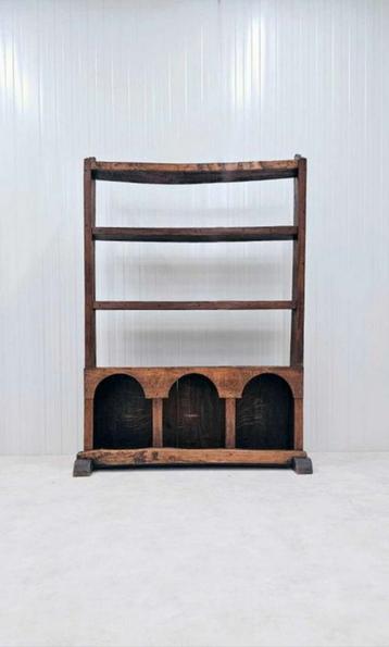Kast - Hout - Authentiek handgemaakt
Onbekend - 1800- beschikbaar voor biedingen