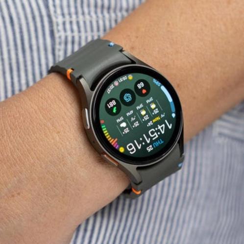 Samsung Galaxy Watch Series 7, Groen/Green | Nieuw in Seal, Sieraden, Tassen en Uiterlijk, Smartwatches, Nieuw