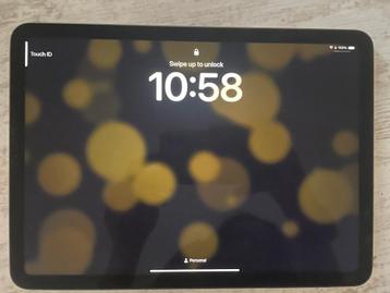 iPad Air wifi gen4 64GB, space gray (met Apple hoes) beschikbaar voor biedingen