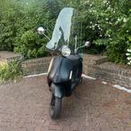 TYM FS scooter mat zwarte blauw kenteken vespa look a like, Gebruikt, Benzine, Ophalen, Overige merken