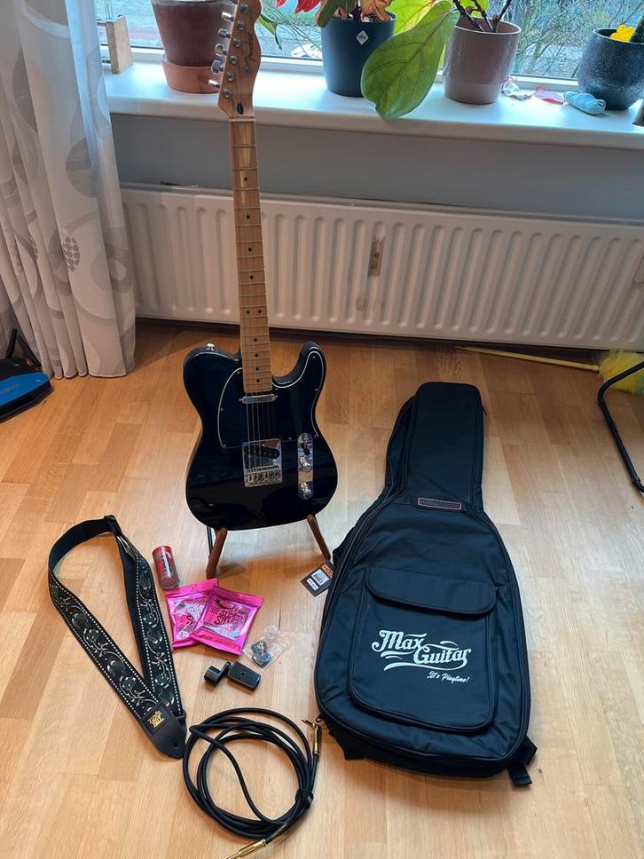Fender Telecaster + Accessoires - mooie set!, Muziek en Instrumenten, Snaarinstrumenten | Gitaren | Elektrisch, Gebruikt, Solid body