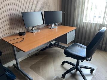 Bureau 160 cm inclusief lades