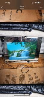 Schilderij met waterval, Huis en Inrichting, Oorspronkelijke maker, Ophalen of Verzenden, Zo goed als nieuw, Schilderij