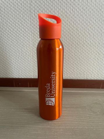 Waterfles Breda University beschikbaar voor biedingen