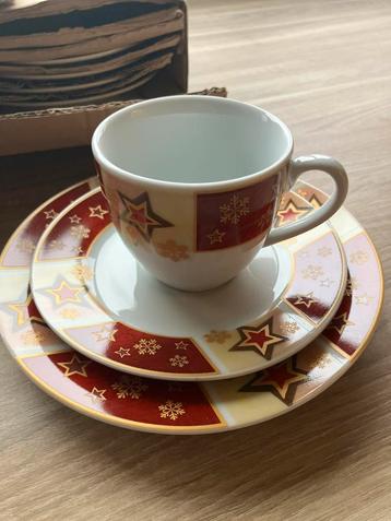 Nieuw! Vintage Kerstservies 6 pers  Schloß Amalienburg beschikbaar voor biedingen