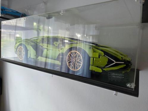 LEGO Technic Supercar inclusief vitrine – Lamborghini 42115, Kinderen en Baby's, Speelgoed | Duplo en Lego, Zo goed als nieuw