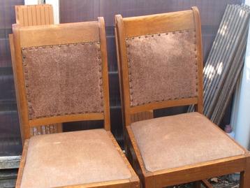 2 jaren 50 stoelen beschikbaar voor biedingen