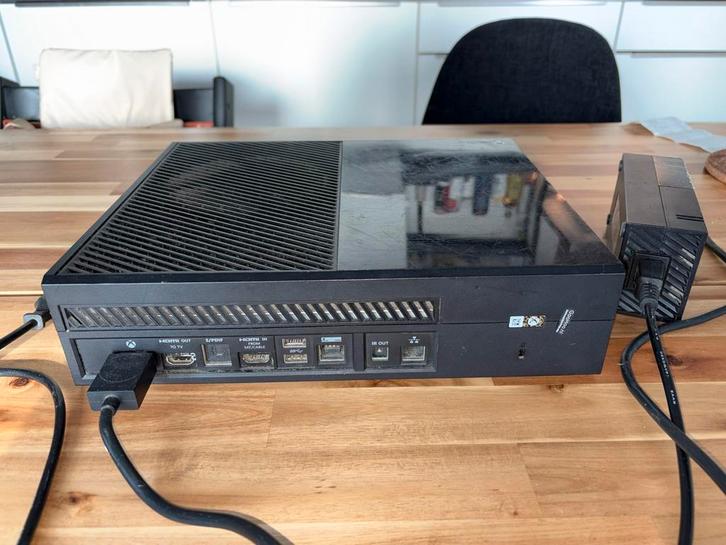 Xbox One - Werkt voor kleinere games, Spelcomputers en Games, Spelcomputers | Xbox One, Gebruikt, Xbox One, 500 GB, Zonder controller