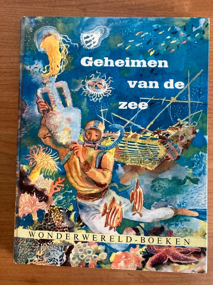 Plaatjesalbum "Geheimen van de Zee" (1956), Boeken, Prentenboeken en Plaatjesalbums, Gelezen, Plaatjesalbum, Ophalen of Verzenden
